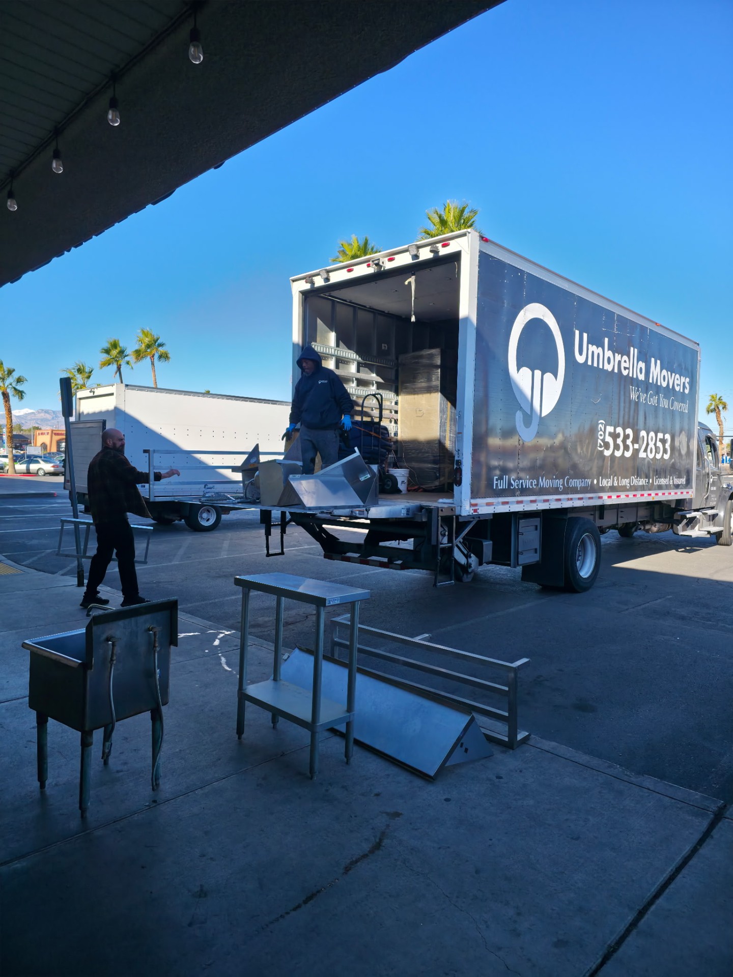 Restaurant Equipment & Furniture Moving